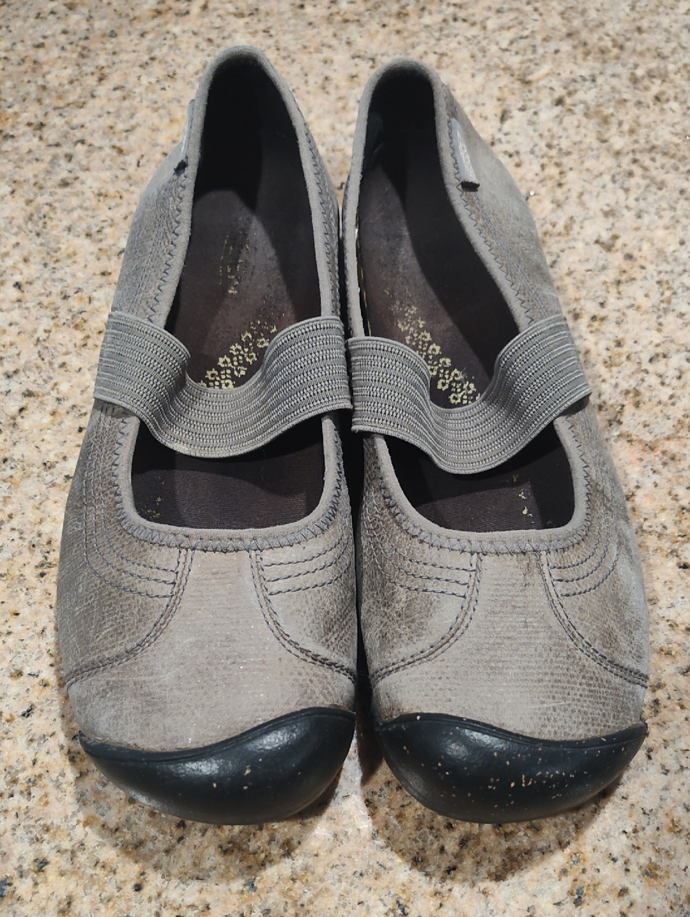 Keen Women's Gray Leather Mary Jane Flats with Elastic Strap